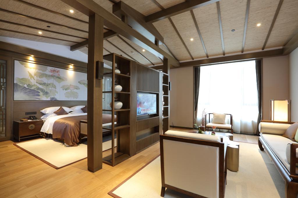 S&N Zhejiang Linhai International Hotel Værelse billede