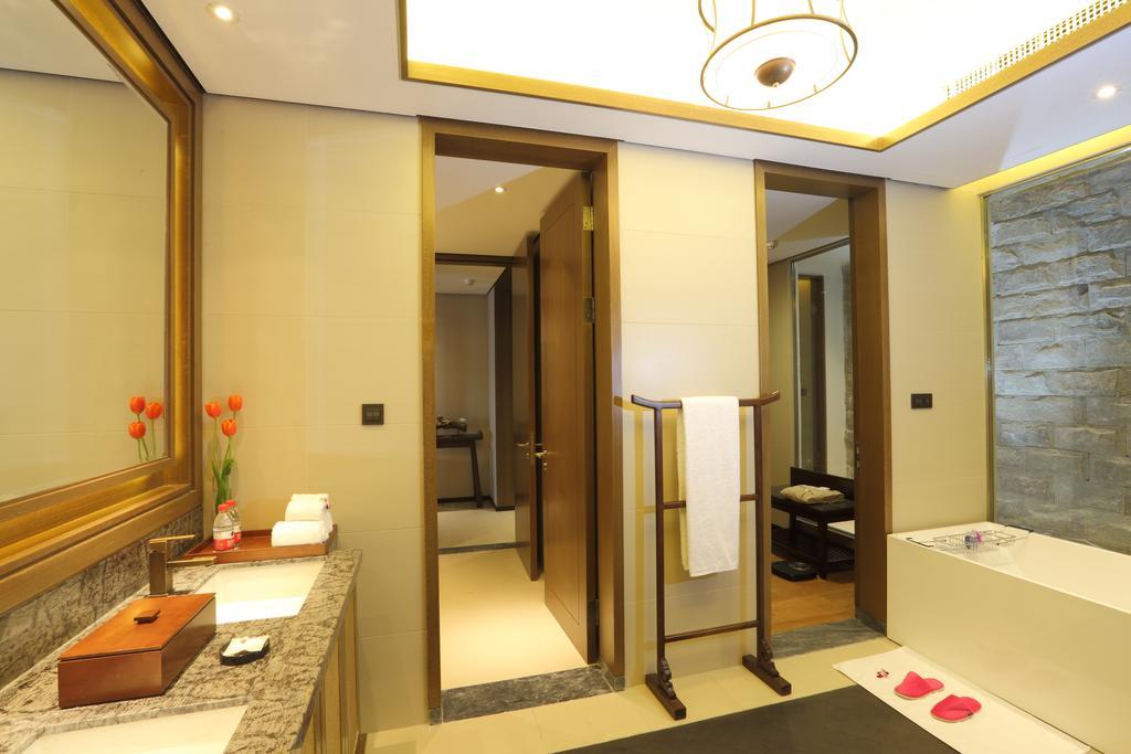 S&N Zhejiang Linhai International Hotel Værelse billede
