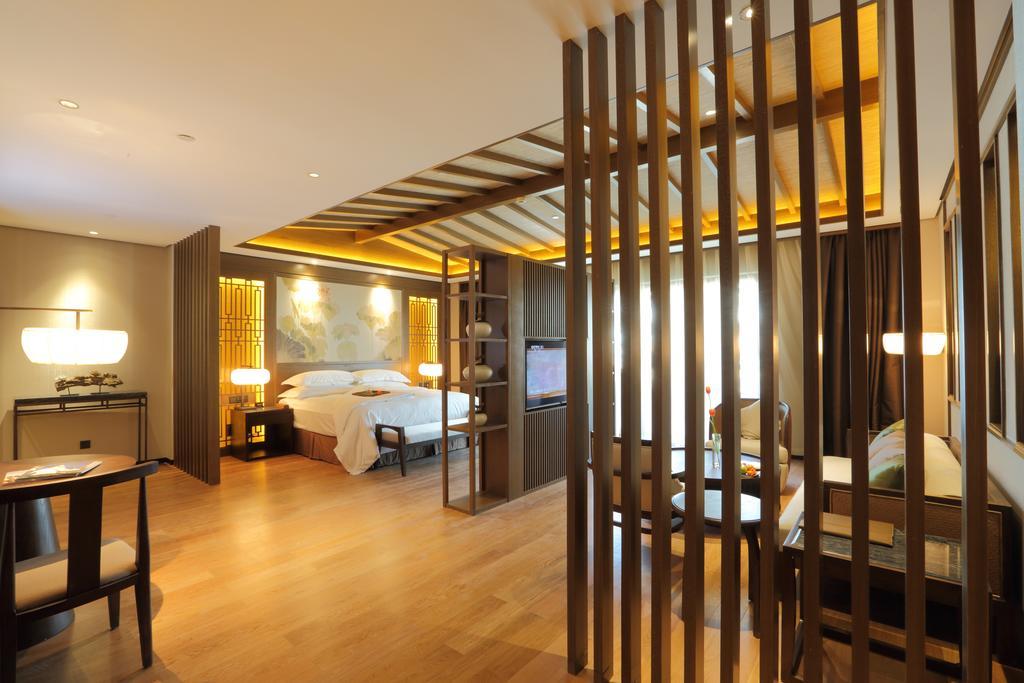 S&N Zhejiang Linhai International Hotel Værelse billede