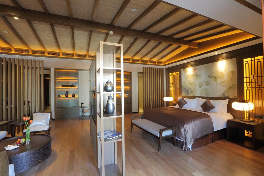 S&N Zhejiang Linhai International Hotel Værelse billede