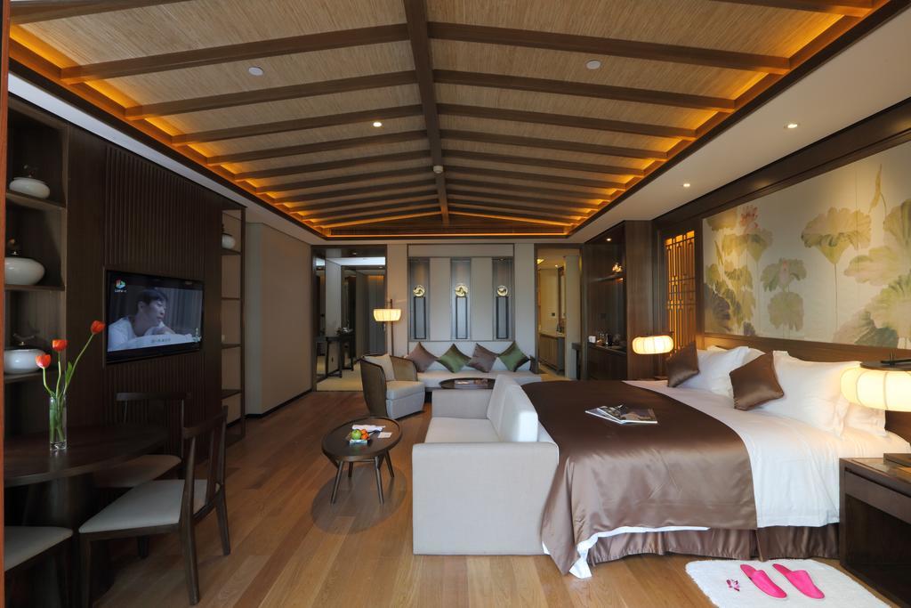 S&N Zhejiang Linhai International Hotel Værelse billede