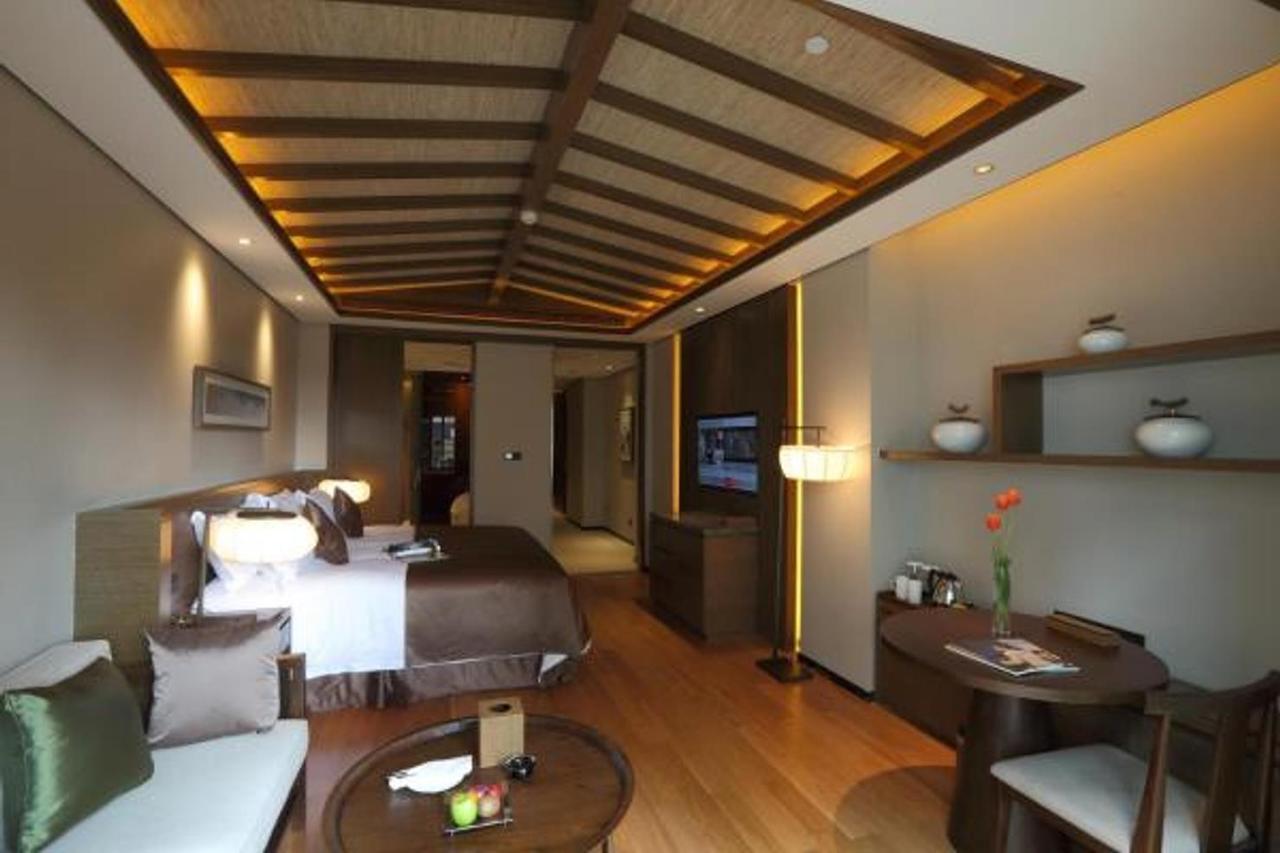 S&N Zhejiang Linhai International Hotel Eksteriør billede