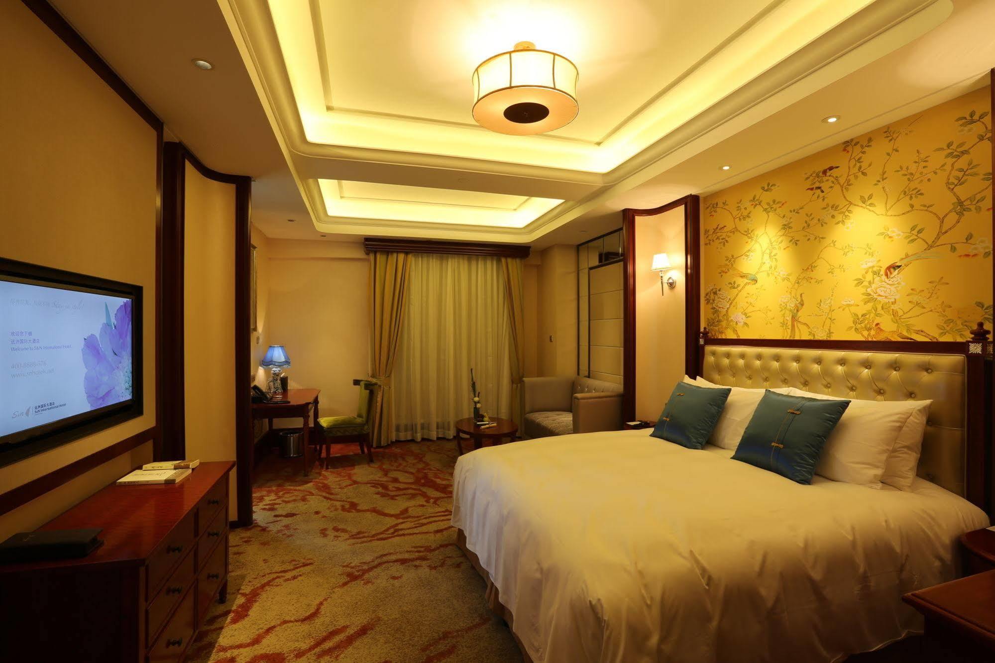 S&N Zhejiang Linhai International Hotel Eksteriør billede